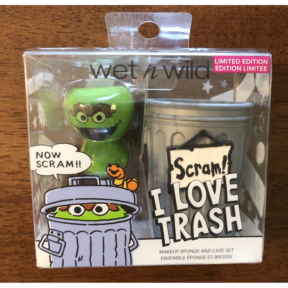 Wet N Wild Sesame Street Makeup Bag, Makeup Sponge & Case Set LIMITED EDITION - Picture 7 of 16